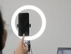 Gadget Terbaru Membantu Kreator Digital Dengan Ring Light Portable Praktis